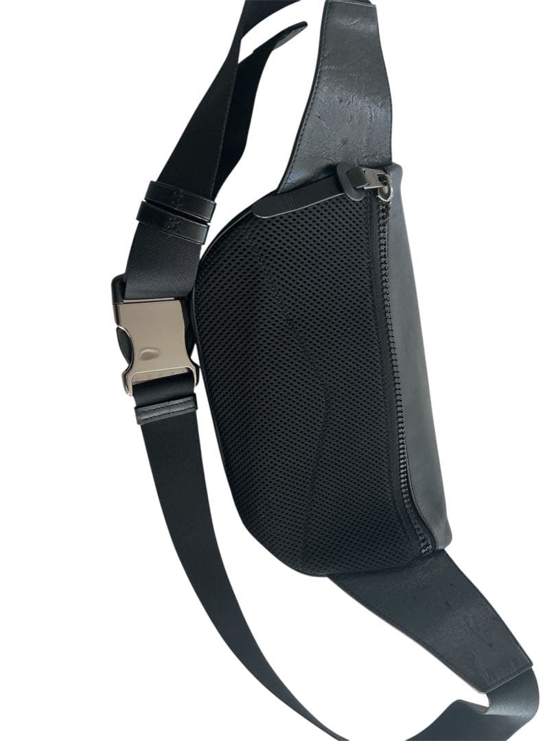 人気⭐︎COACH コーチ F75776 レザー ボディバッグ 黒 ロゴ型押し