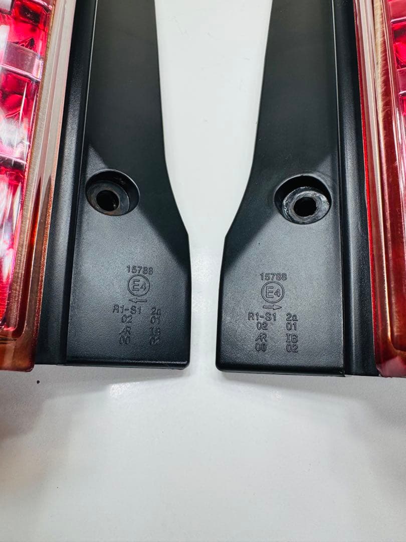 Valenti ヴァレンティMH21 MH22ワゴンRジュエルLEDテールランプ