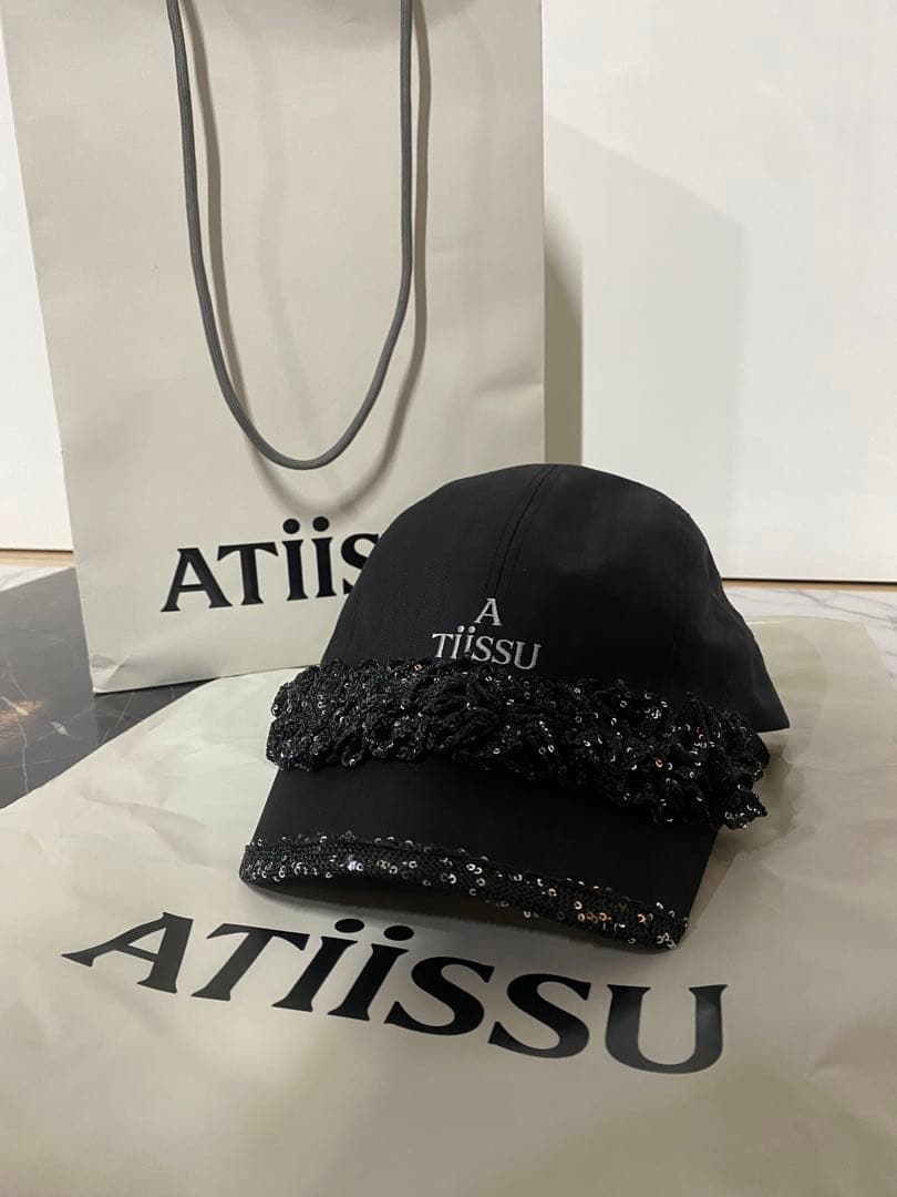 入手困難ATIÏSSU ビーズ装飾 ブラックキャップ