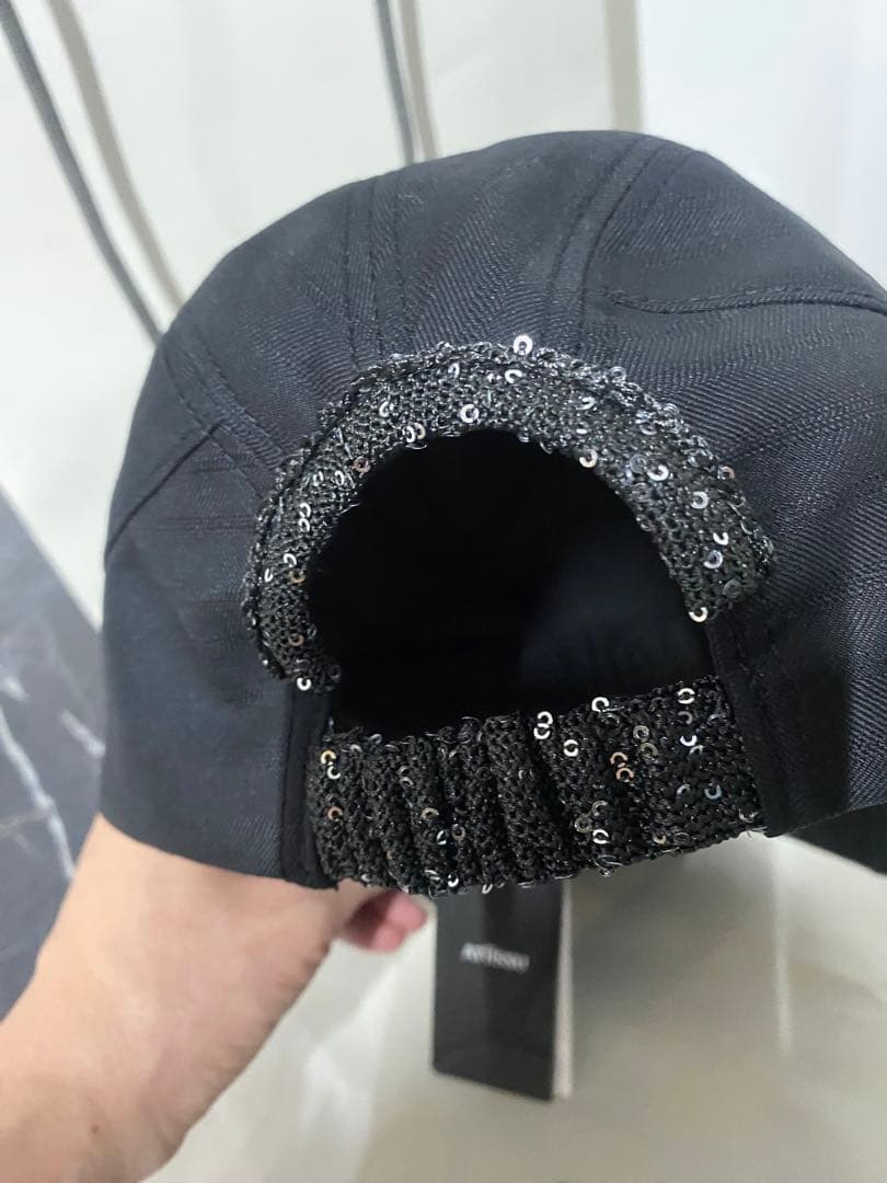 入手困難ATIÏSSU ビーズ装飾 ブラックキャップ