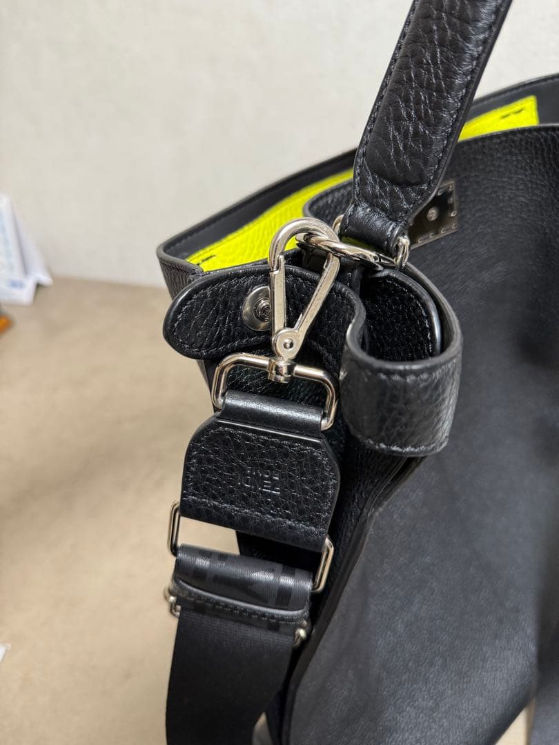 極美✨ フェンディ ピーカブー エックスライト 新作 定価47万円