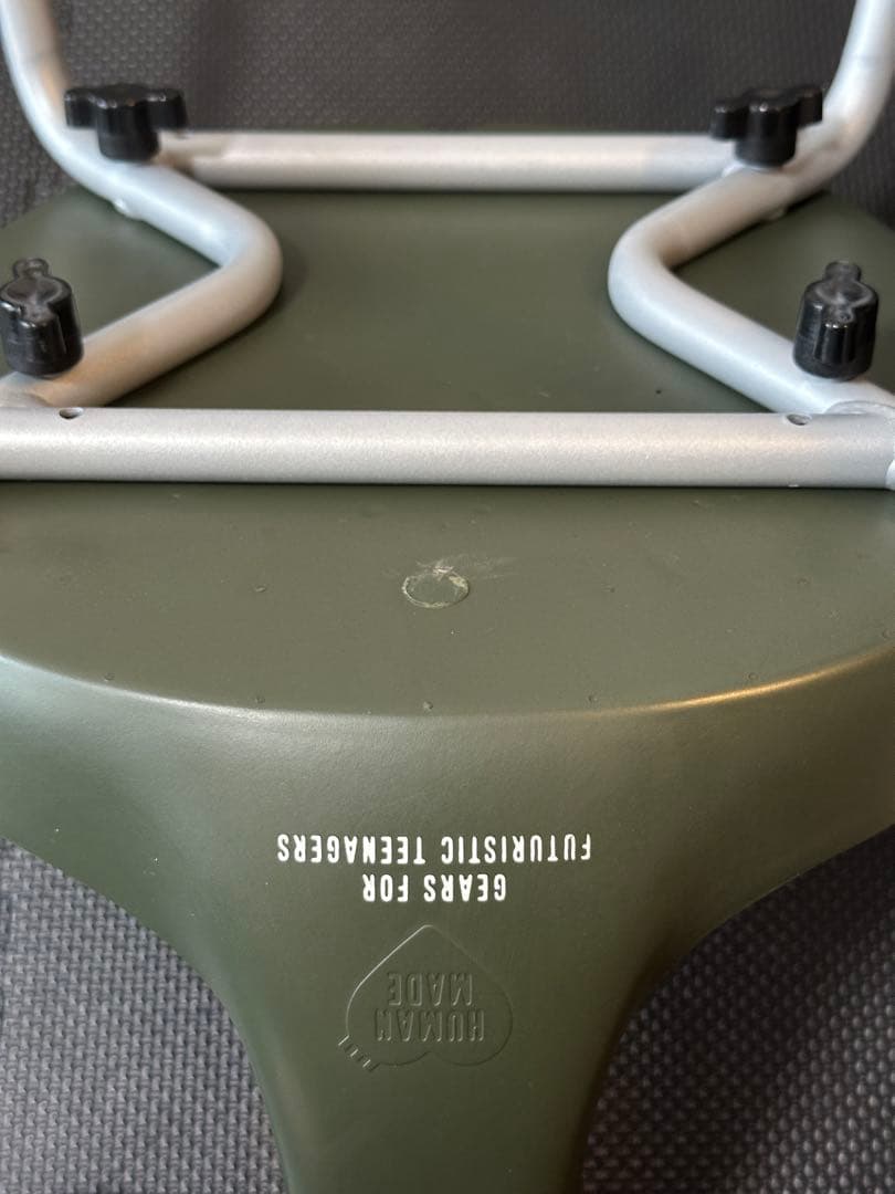 ayur chair x HUMAN MADEのコラボチェア