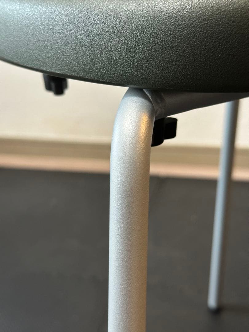 ayur chair x HUMAN MADEのコラボチェア