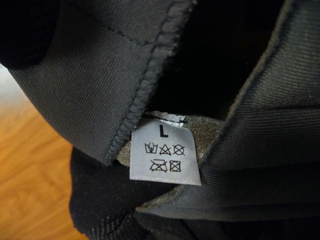 ★momodesign モモデザイン バイザー付きヘルメット Lサイズ★