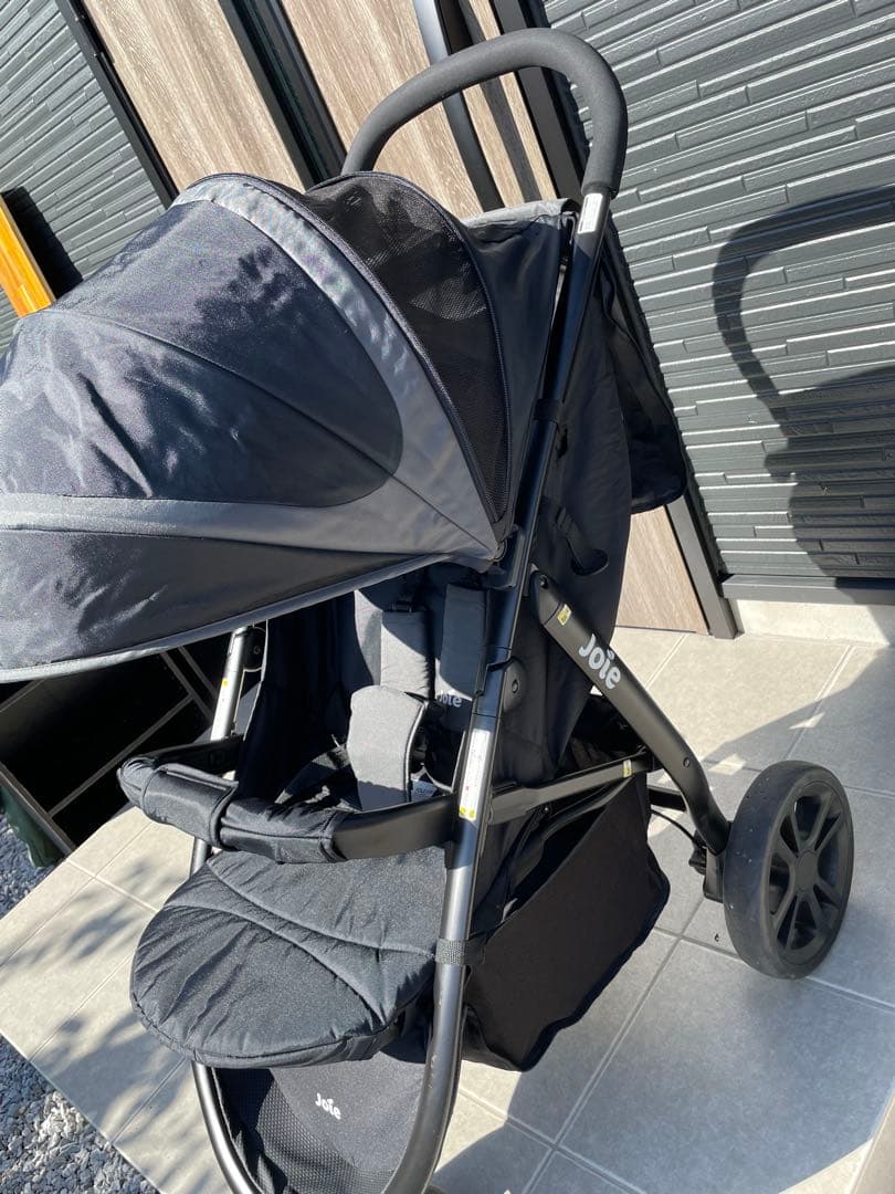 美品　Joie ベビーカー ライトトラックス（ミッドナイト）ブラック 折りたたみ