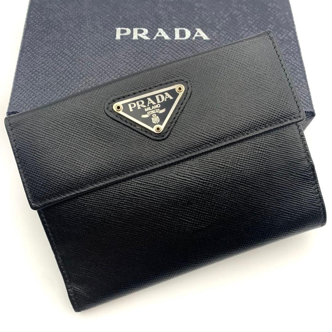 鑑定済み プラダ 財布 二つ折り サフィアーノ 三角プレート コンパクト 黒