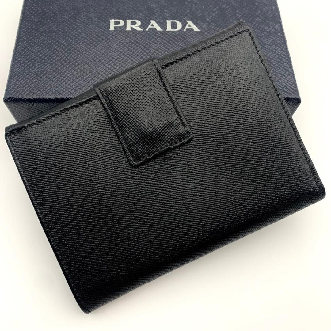 鑑定済み プラダ 財布 二つ折り サフィアーノ 三角プレート コンパクト 黒