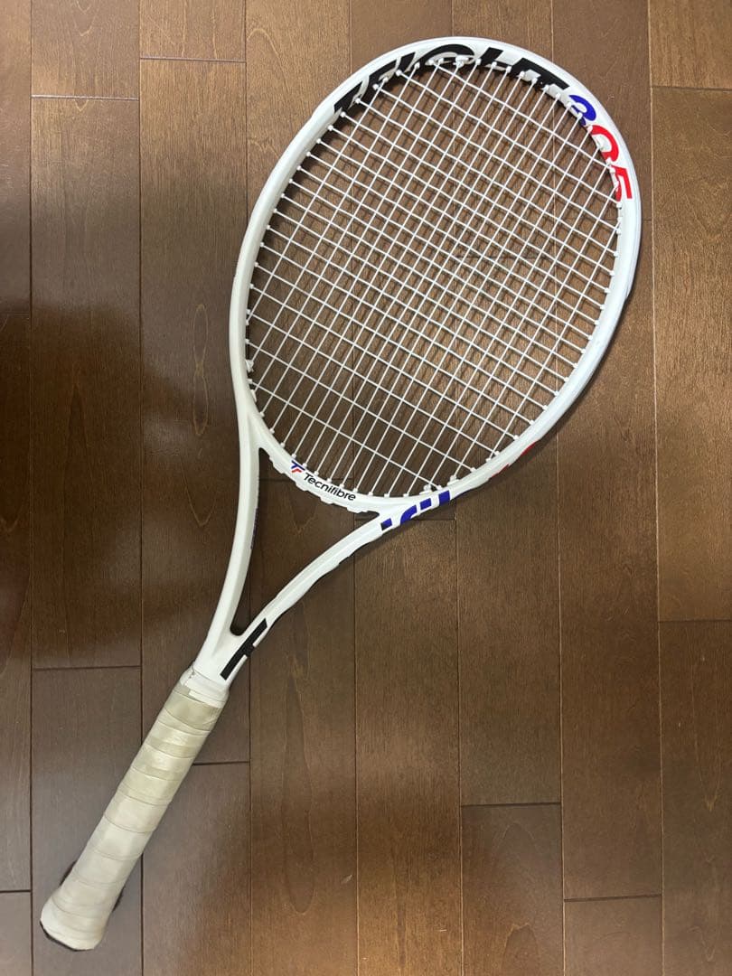 Tecnifibre T-FIGHT 305 Isoflex 2022モデル