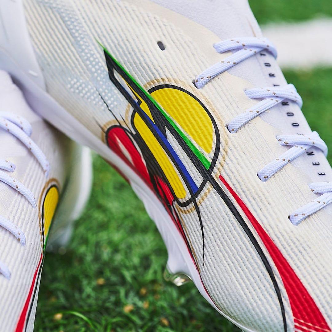 TOMO ウルトラ 5 アルティメット SENNA FG 26.0