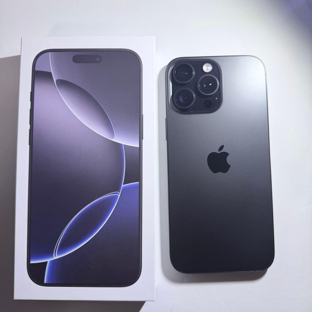 iPhone 16 Pro Max 256GBブラックチタニウム SIMフリー