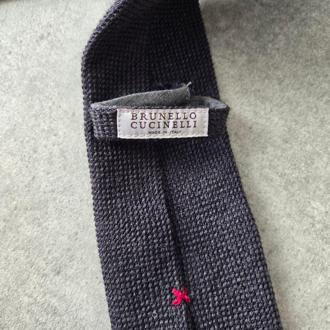 美品 ブルネロクチネリ シルク混 ソリッドタイ ナロータイ ネクタイ