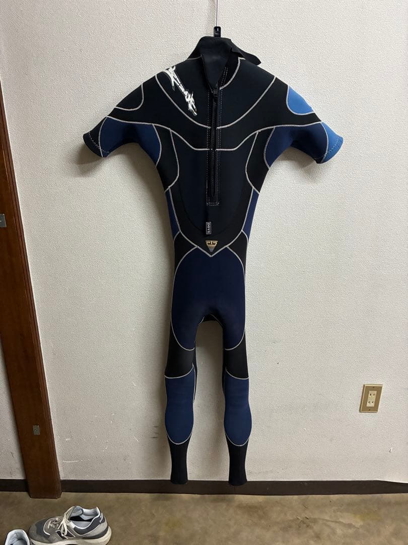 DOVE シーガルウェットスーツ 青・黒