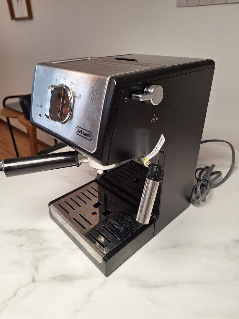 正規品箱入り中古 DeLonghi ECP3220J-BK エスプレッソマシン