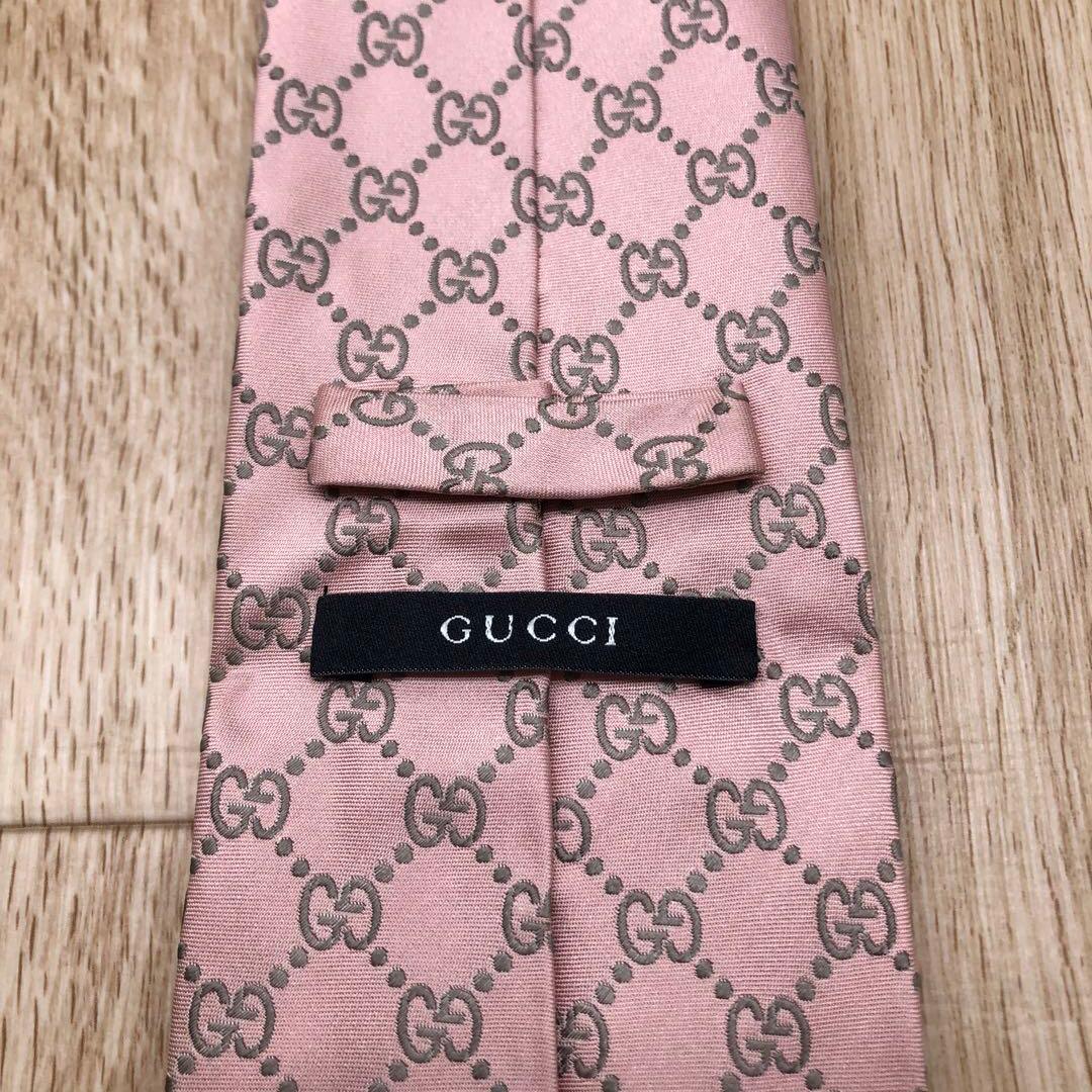 ✨極美品✨GUCCI ネクタイ GGスプリーム ピンク シルク100%