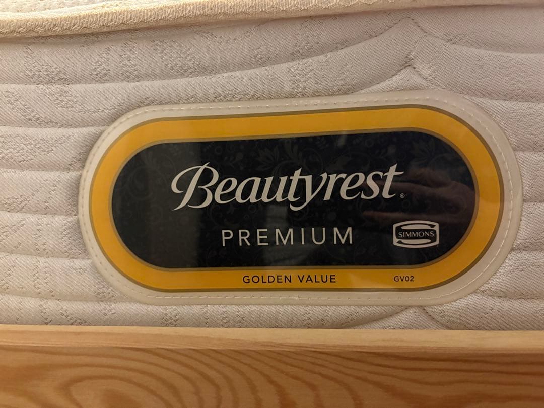 ⭐︎引き取りの場合、25,400円お値引き シモンズマットレス クイーンサイズ