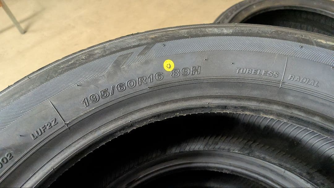 【送料込】ブリヂストン LUFT RV II 195/60R16 　2本セット