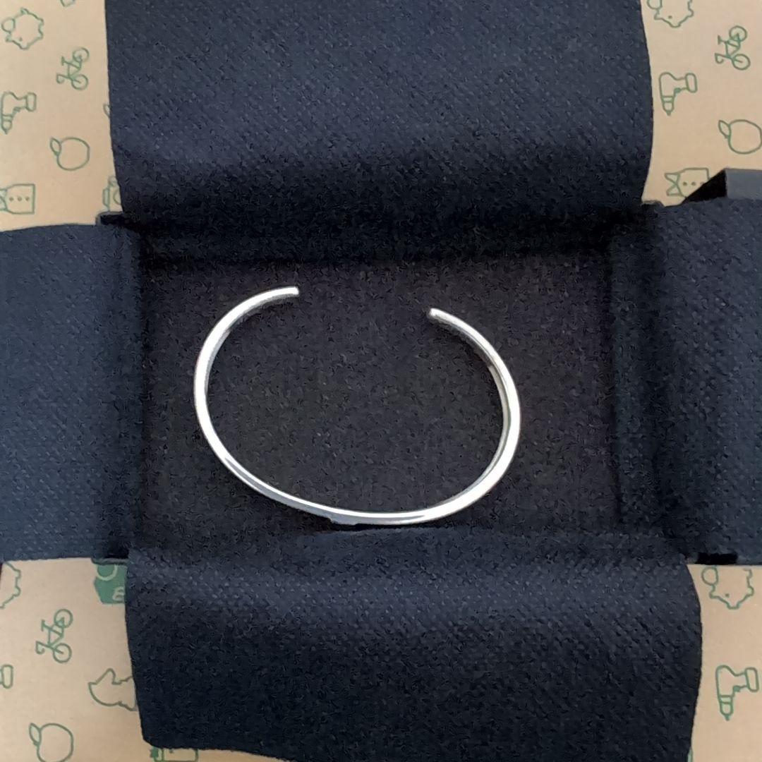 ファイナルファンタジーVIIリメイク シルバーバングル 〈神羅カンパニー〉