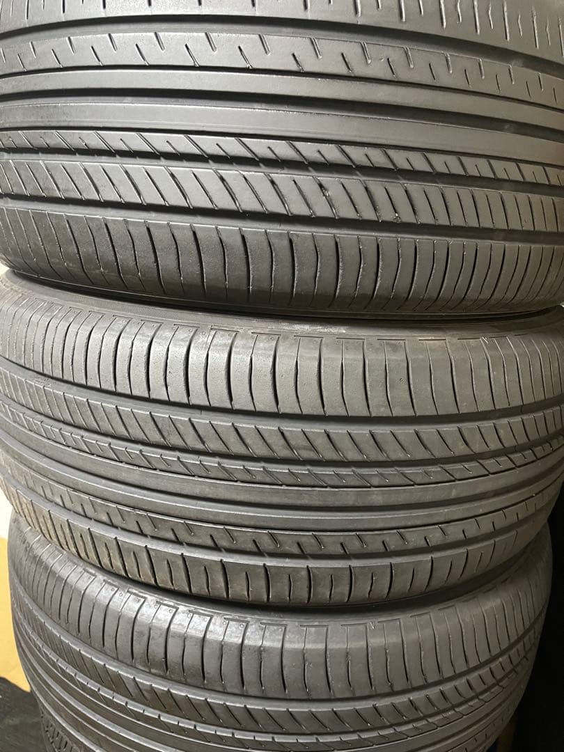 ( NI)タイヤ235/50/R18．3本のみ．