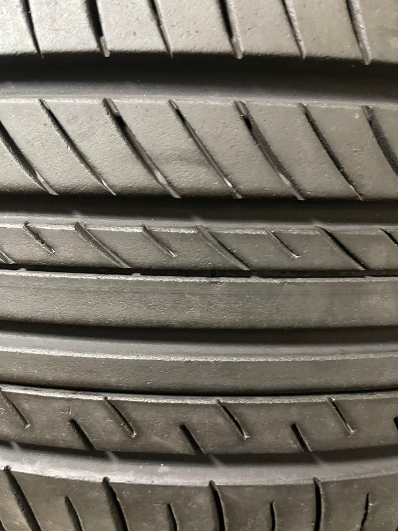 ( NI)タイヤ235/50/R18．3本のみ．