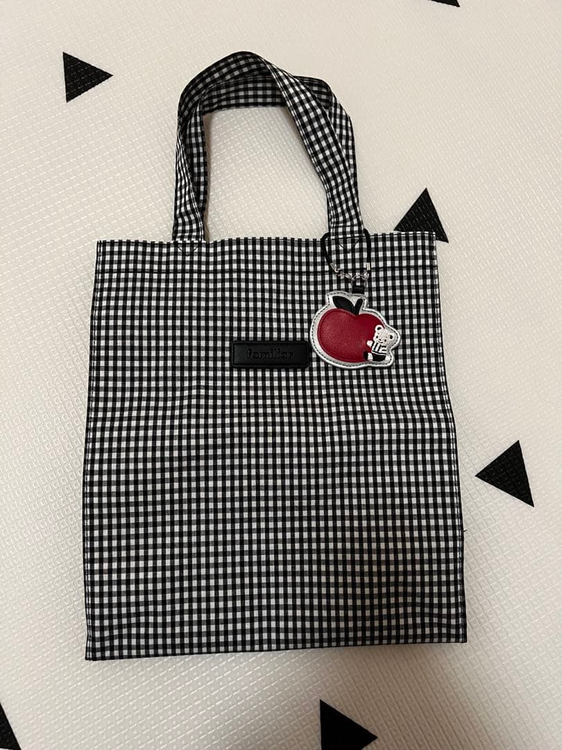 ファミリア ギンガムチェック　トートバッグ　白黒