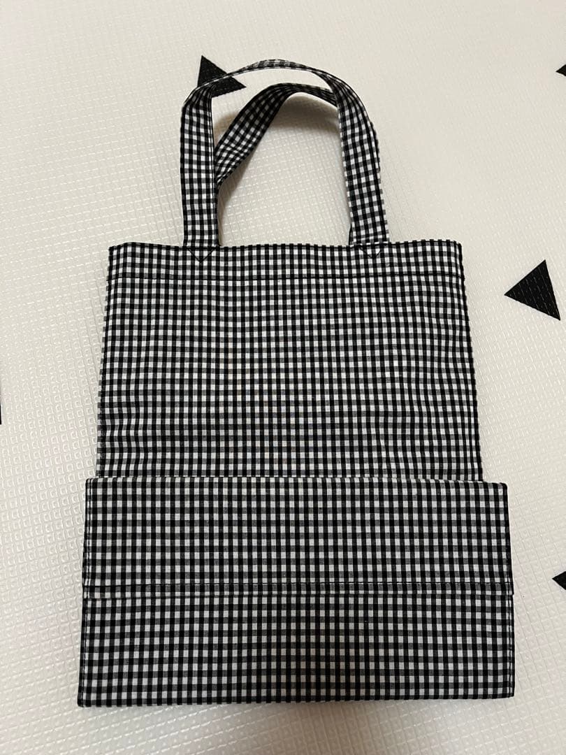 ファミリア ギンガムチェック　トートバッグ　白黒