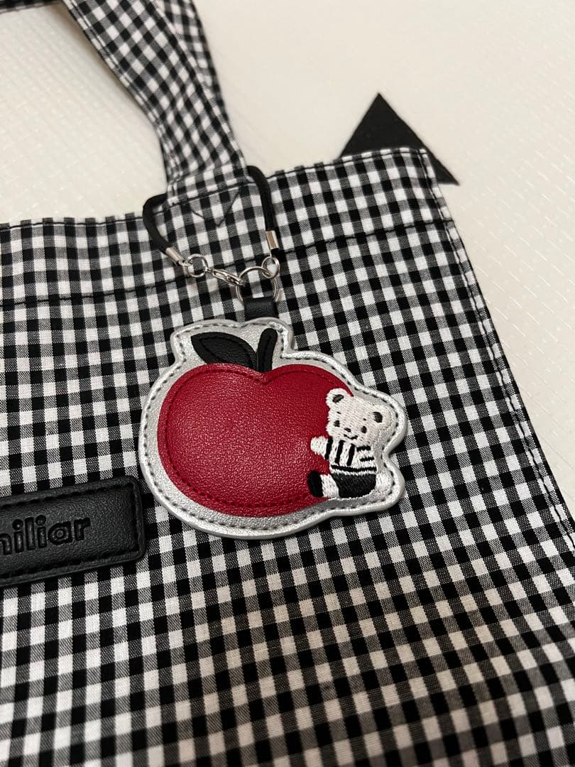 ファミリア ギンガムチェック　トートバッグ　白黒