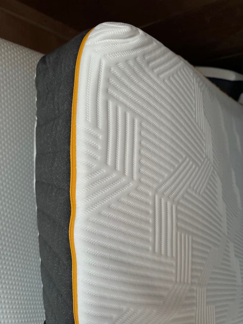 全国送料無料　エマ・ラグジュアリー　シングル マットレス 美品　トライアル品