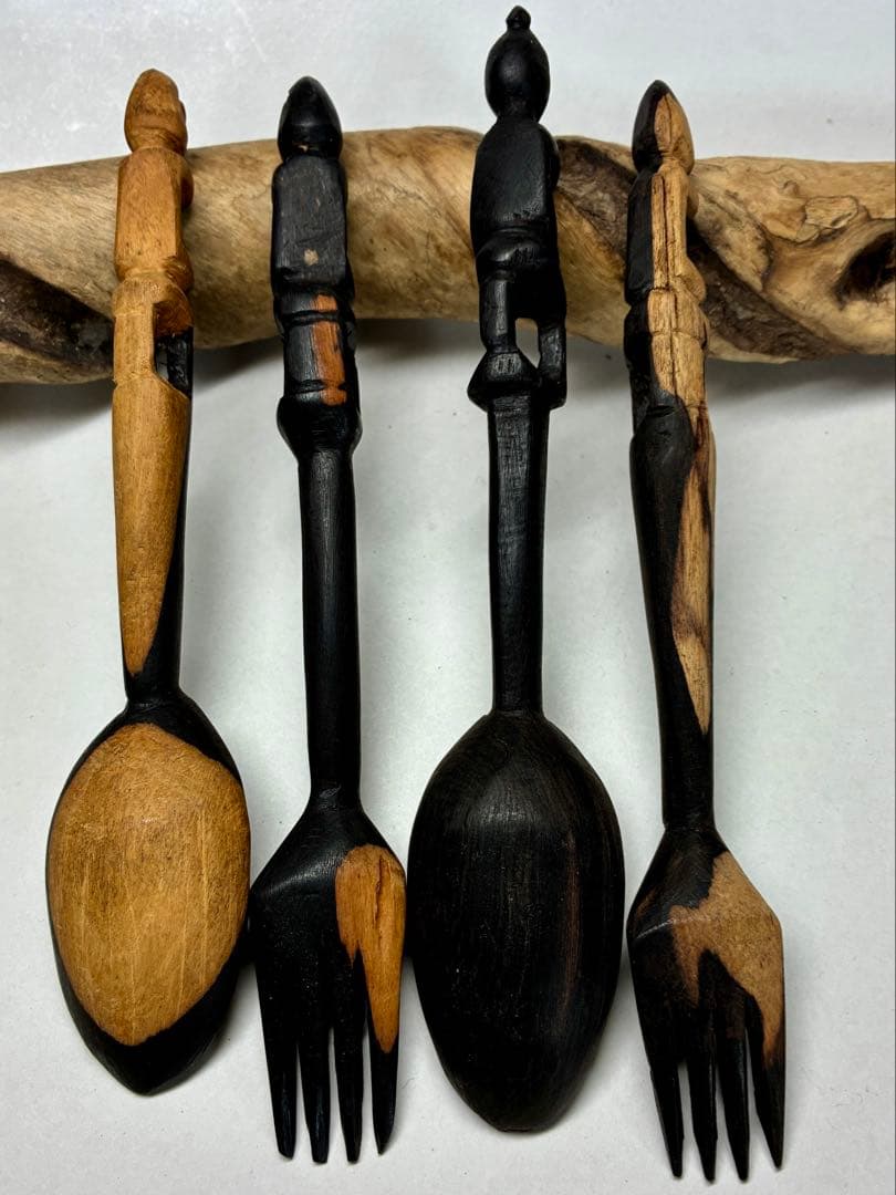 ドゴン族　サハラ砂漠の黒檀スプーン2本フォーク7本セット新品未使用1999年マリ