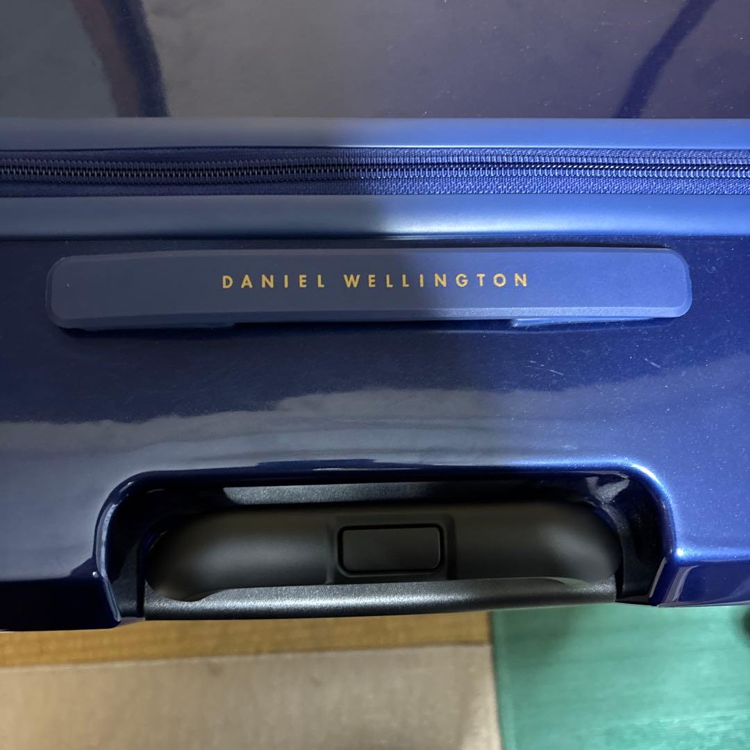 Daniel Wellington ネイビー キャリーケース