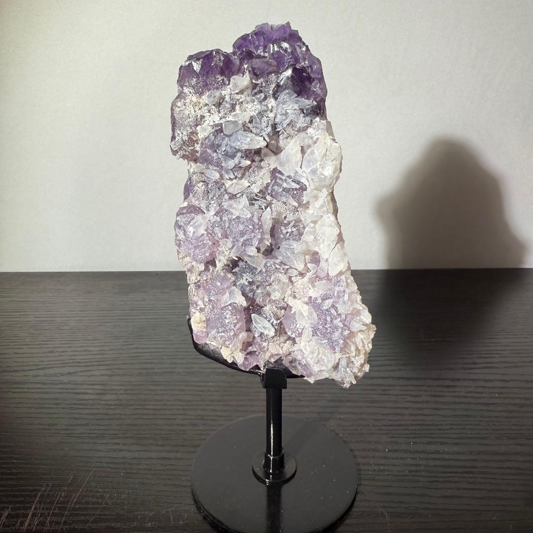 天然石カルサイト共生アメジストの原石　置物　鉱物NO.011810