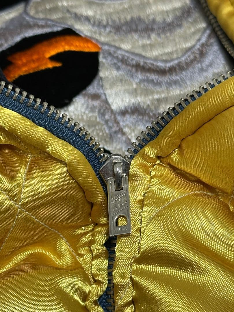 テーラー東洋 アラスカ 別珍 リバーシブル スカジャン 白熊 狼 黒×黄