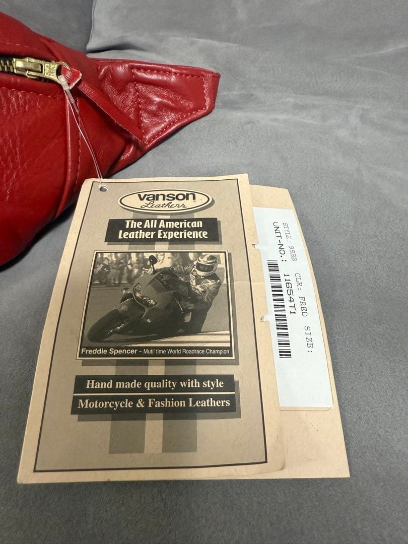 8*5様 vanson レザー ボディバッグ レッド