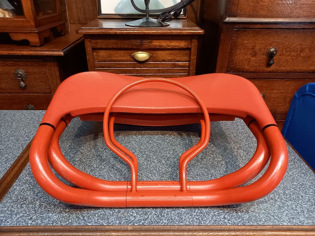 1980s　ポストモダン　デザイン　レッド　カラー　フロアチェア　２脚