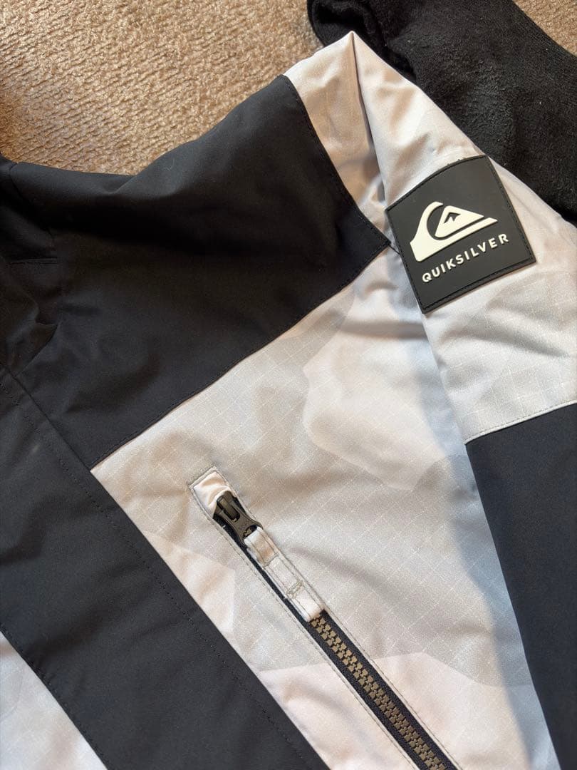 T*様 Quiksilver スノーボードウェア&スノーボード板セット