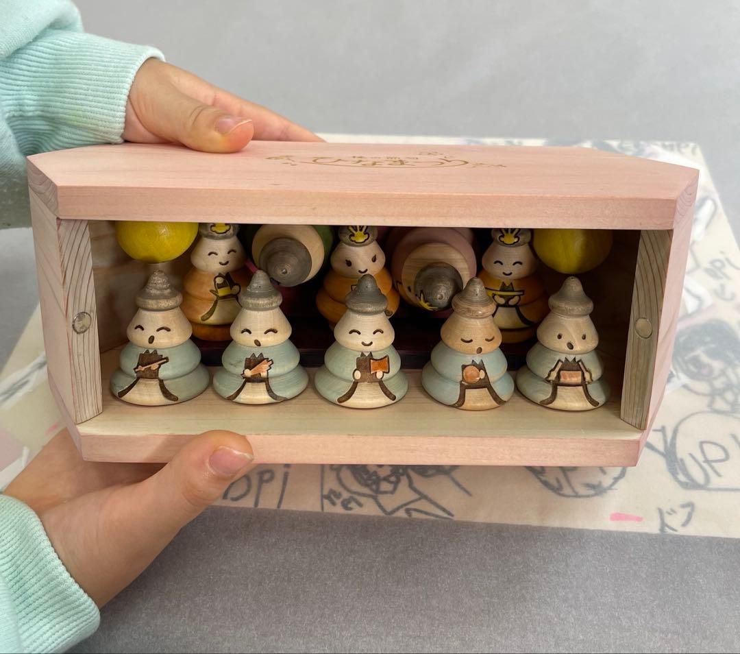 木製雛人形　触れて遊べる　ひな人形　磁石付き　収納付き　簡単片付け可愛い