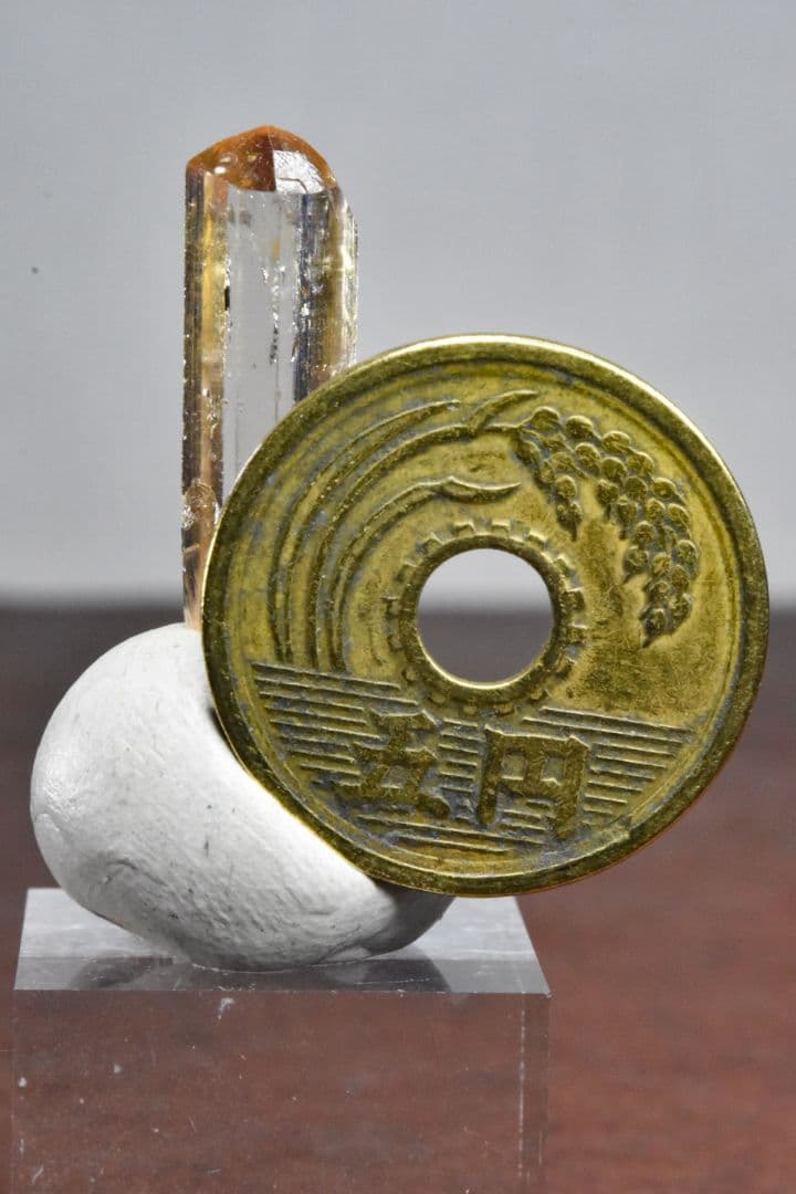 パキスタン カトラン産 ピンクトパーズ単結晶2