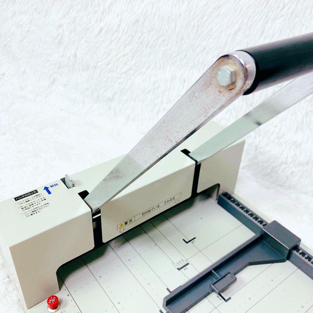 PLUS 裁断機 PK-513L 業務用 手動式 A4 書類整理 木村刃物
