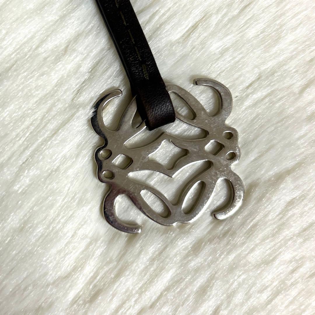 LOEWE ロエベ アナグラム チャーム シルバー金具 キーリング