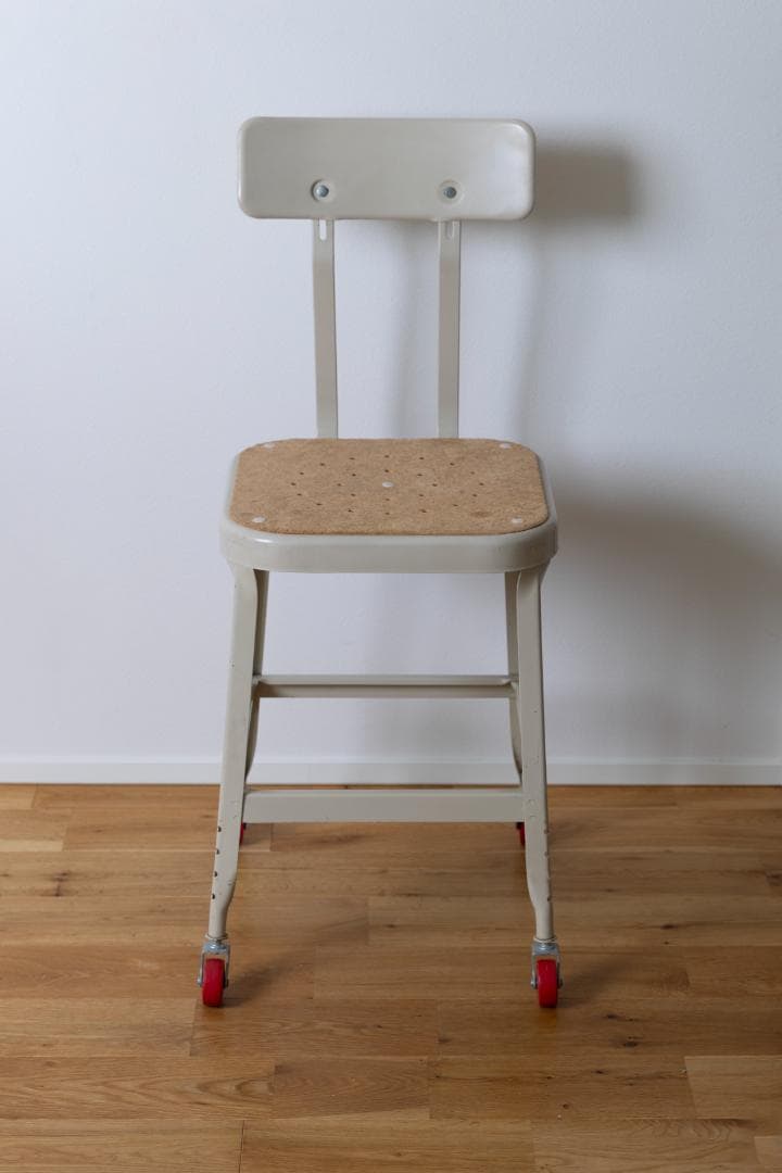 スツール LYON FACTORY STOOL Putty white