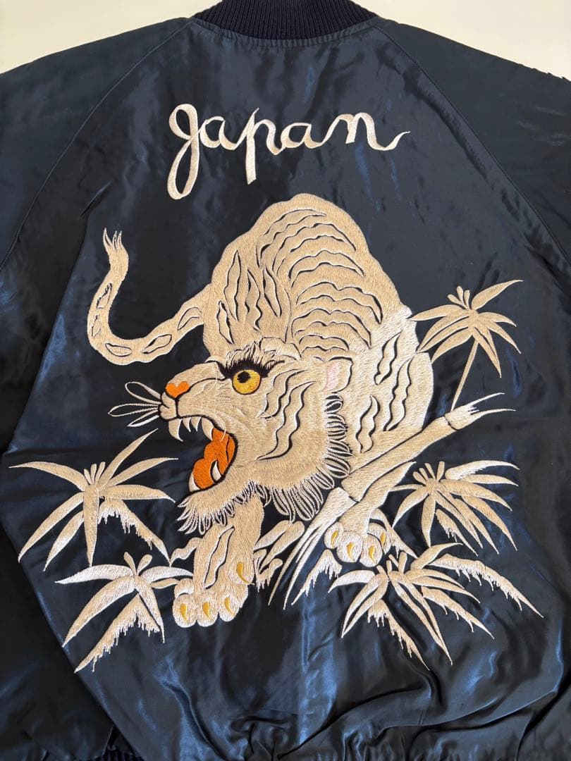 テーラー東洋　スーベニアジャケット　ホワイトタイガーxゴールドドラゴンサイズXL