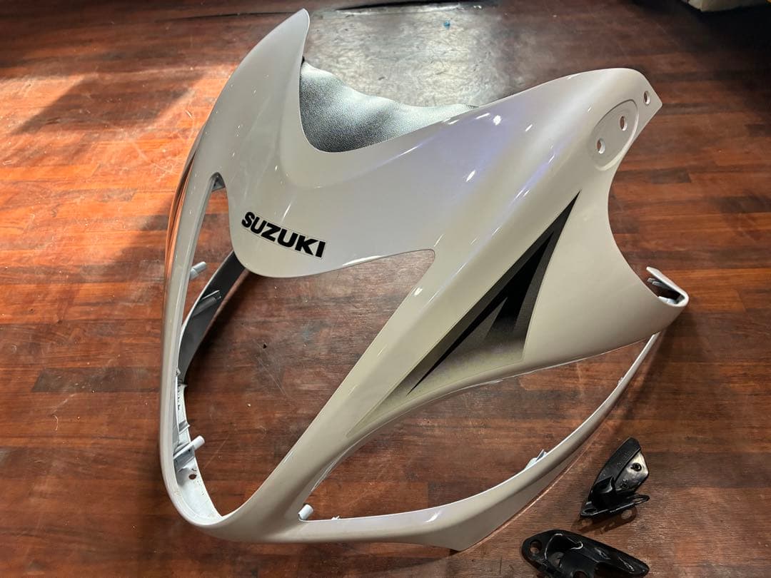 SUZUKI ハヤブサ 2型 CK111 アッパーカウル