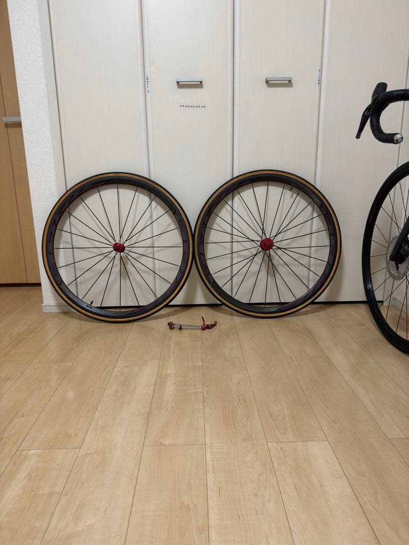 カーボンチューブラホイール