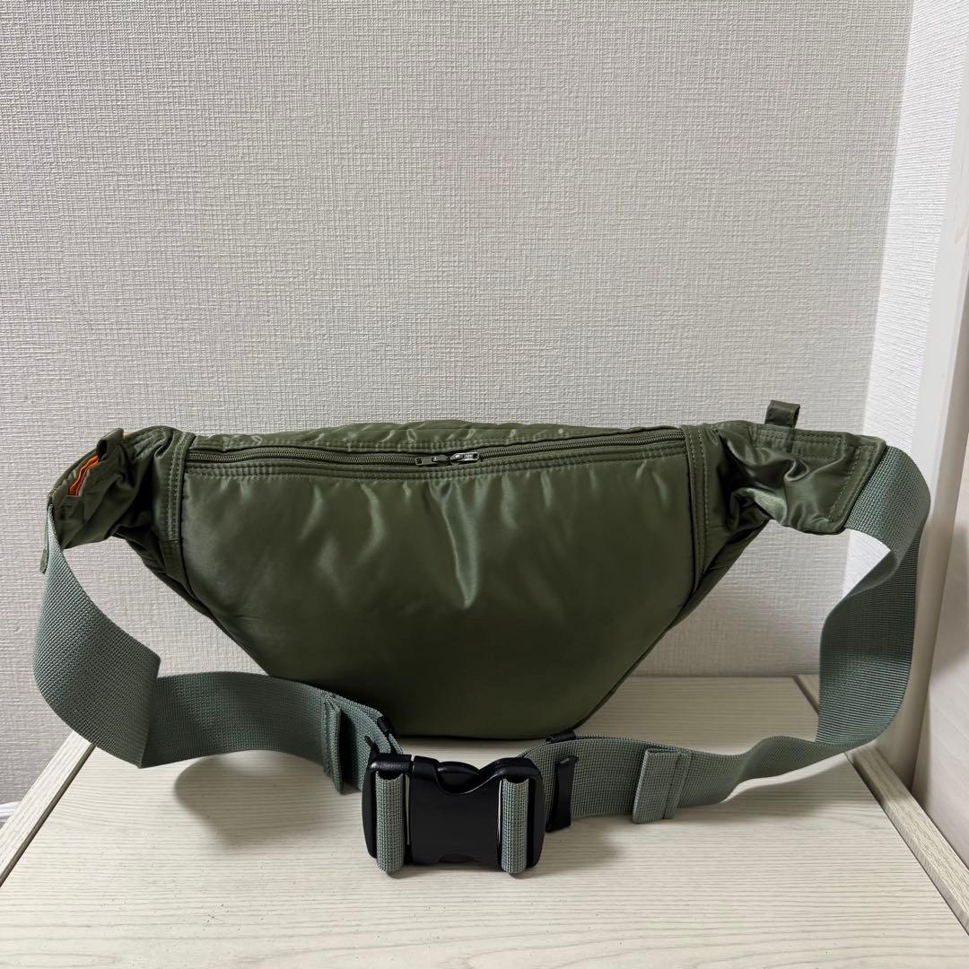 新品同様　PORTER ポーター タンカー ボディバッグ （L）　セージグリーン