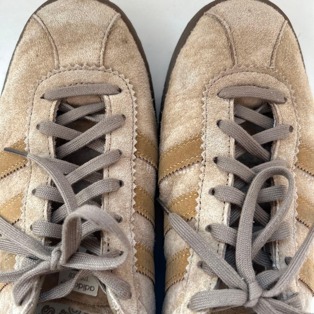 adidas タバコ　ベージュ スエードスニーカー