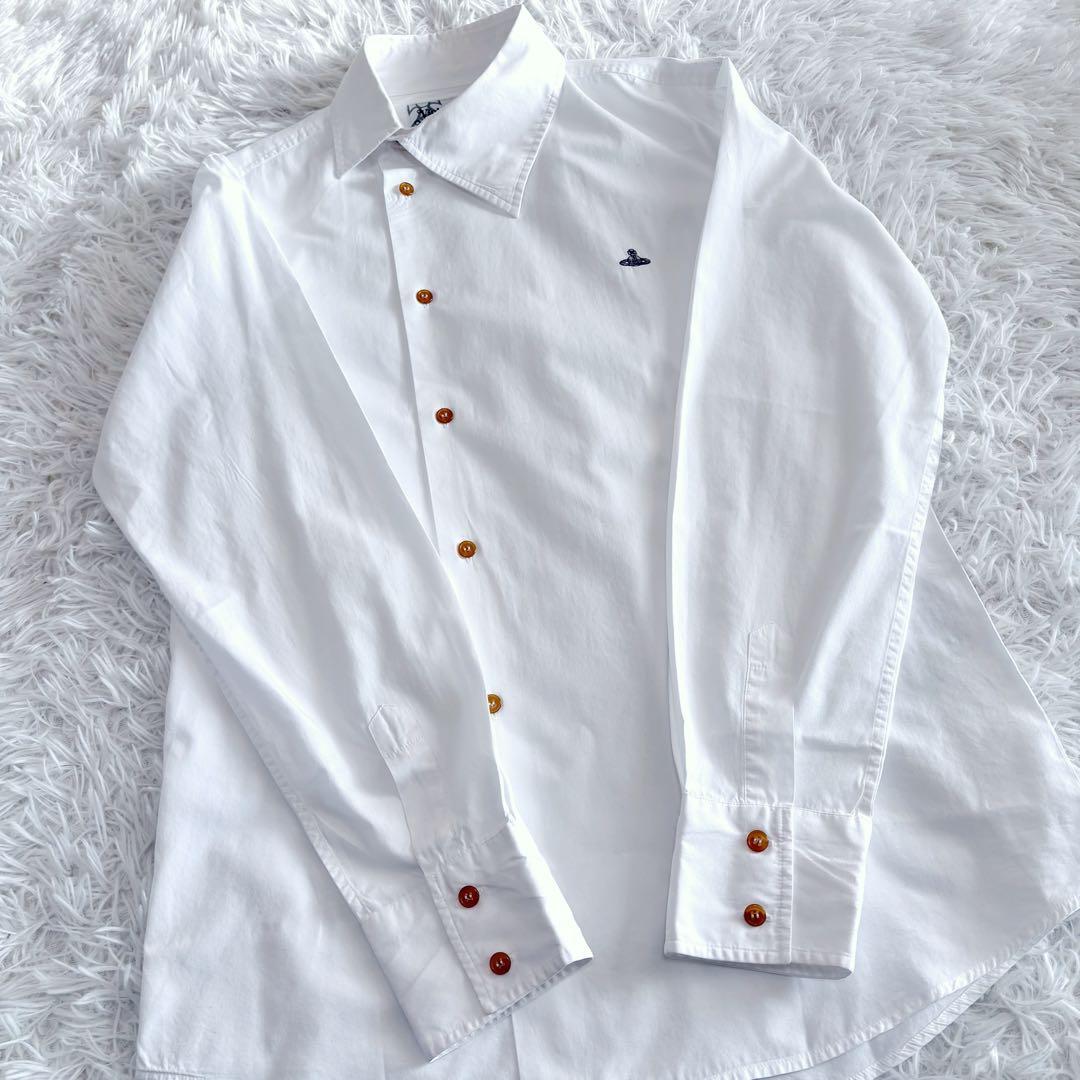 ヴィヴィアンウエストウッドマン 長袖シャツ アシンメトリー 変形 オーブ刺繍 白