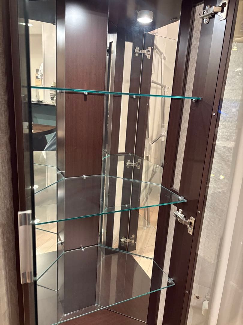 ガラス棚　ショーケース棚　4段　照明付き