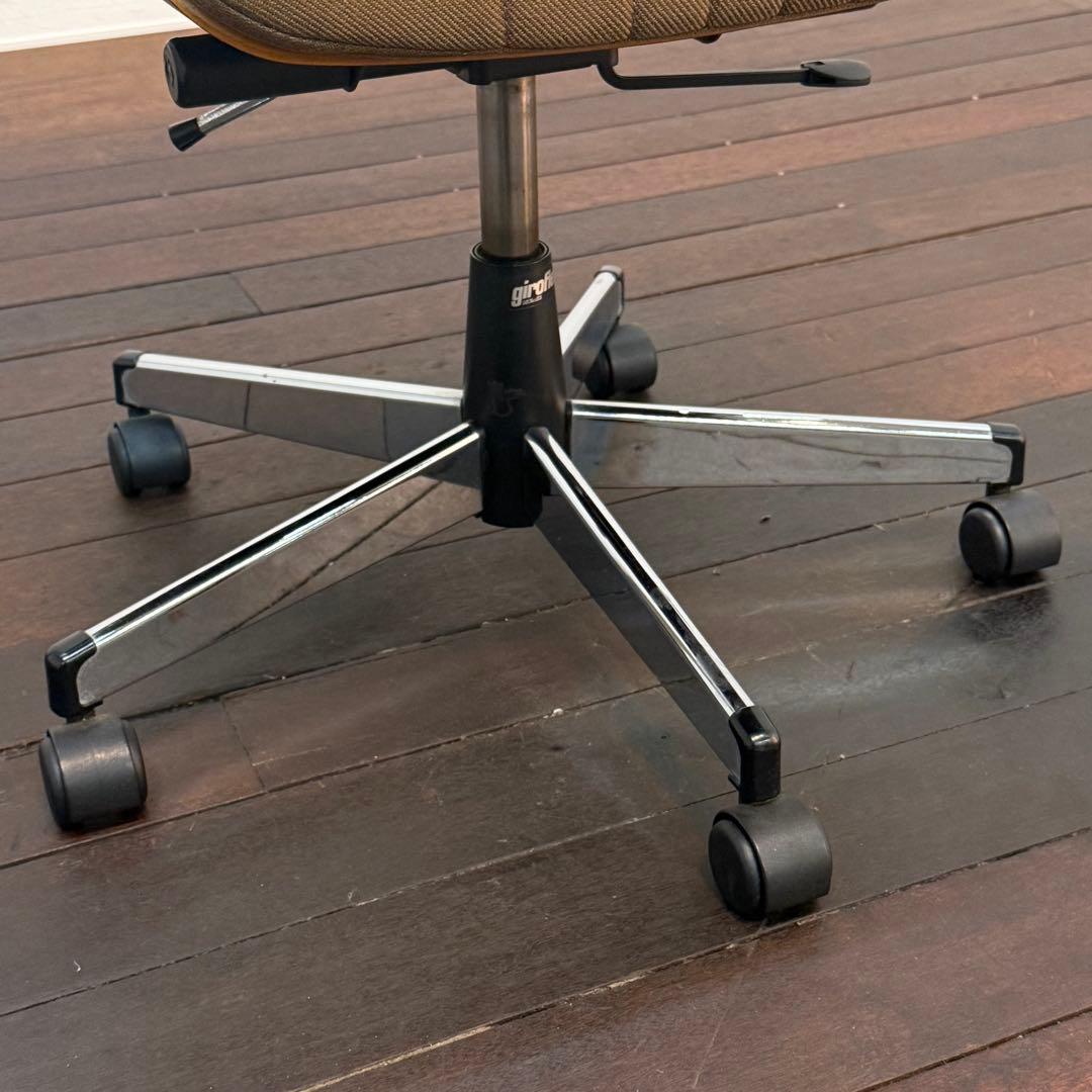 H21K2b giroflex ブラサ プライウィッド 83 デスクチェア