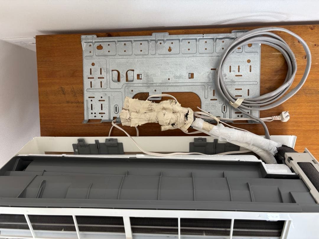 【たはや】DAIKINルームエアコンAN28WES-W 室内機室外機セット