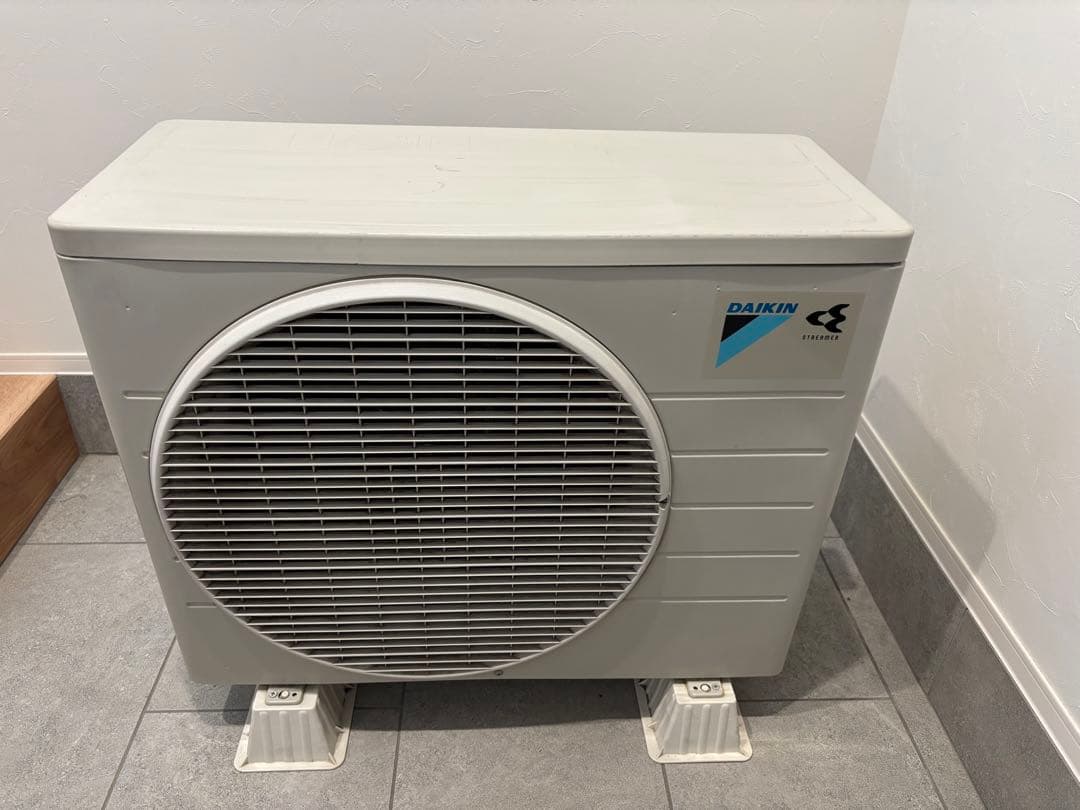 【たはや】DAIKINルームエアコンAN28WES-W 室内機室外機セット