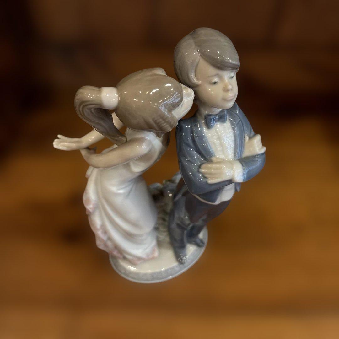 Lladro リヤドロ　5555 「すてきよ」　箱付